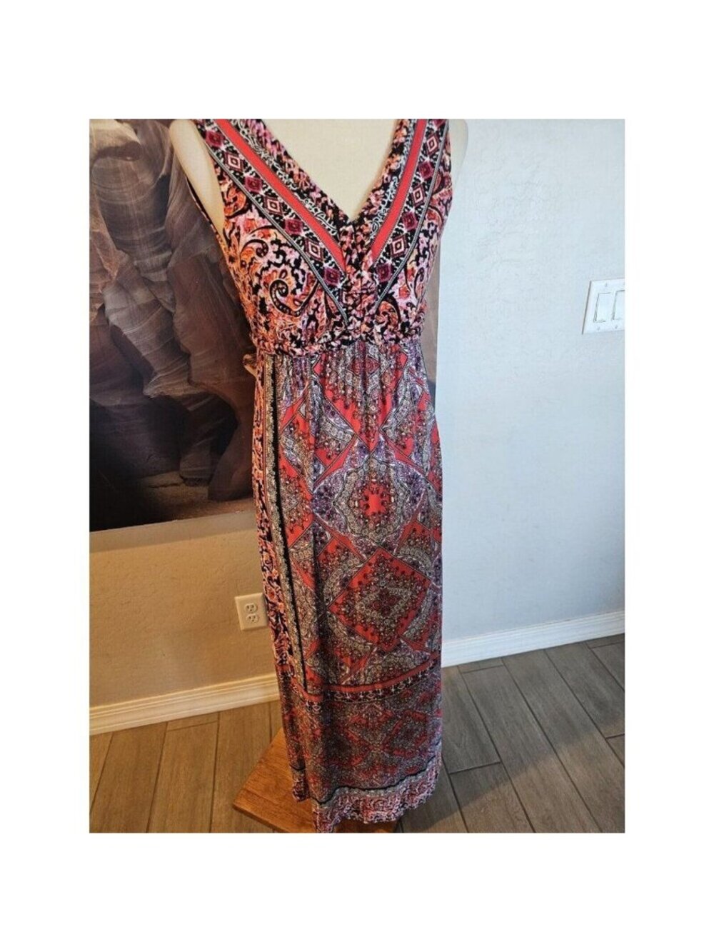 SOMA V-Neck Long Dress Red Black Geometric Paisley Pattern Small Sleeveless